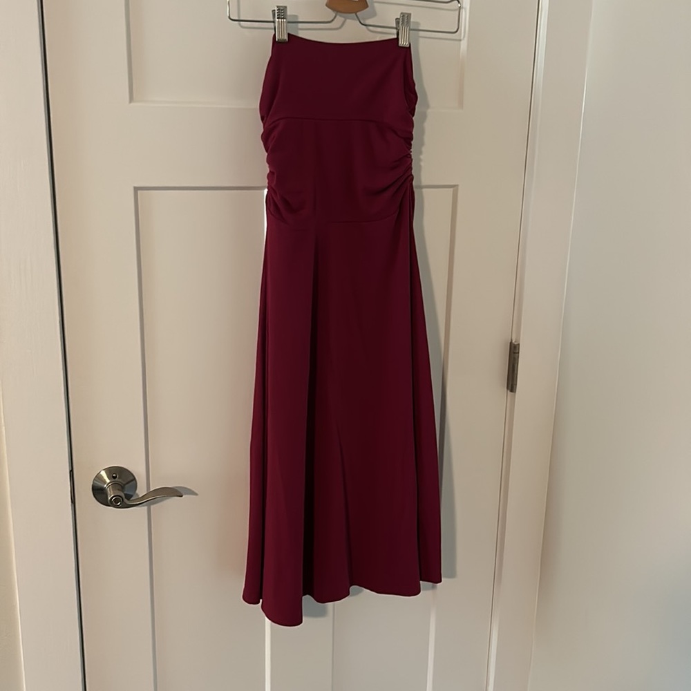 Beautiful Strapless Dress - Picture 4 of 4